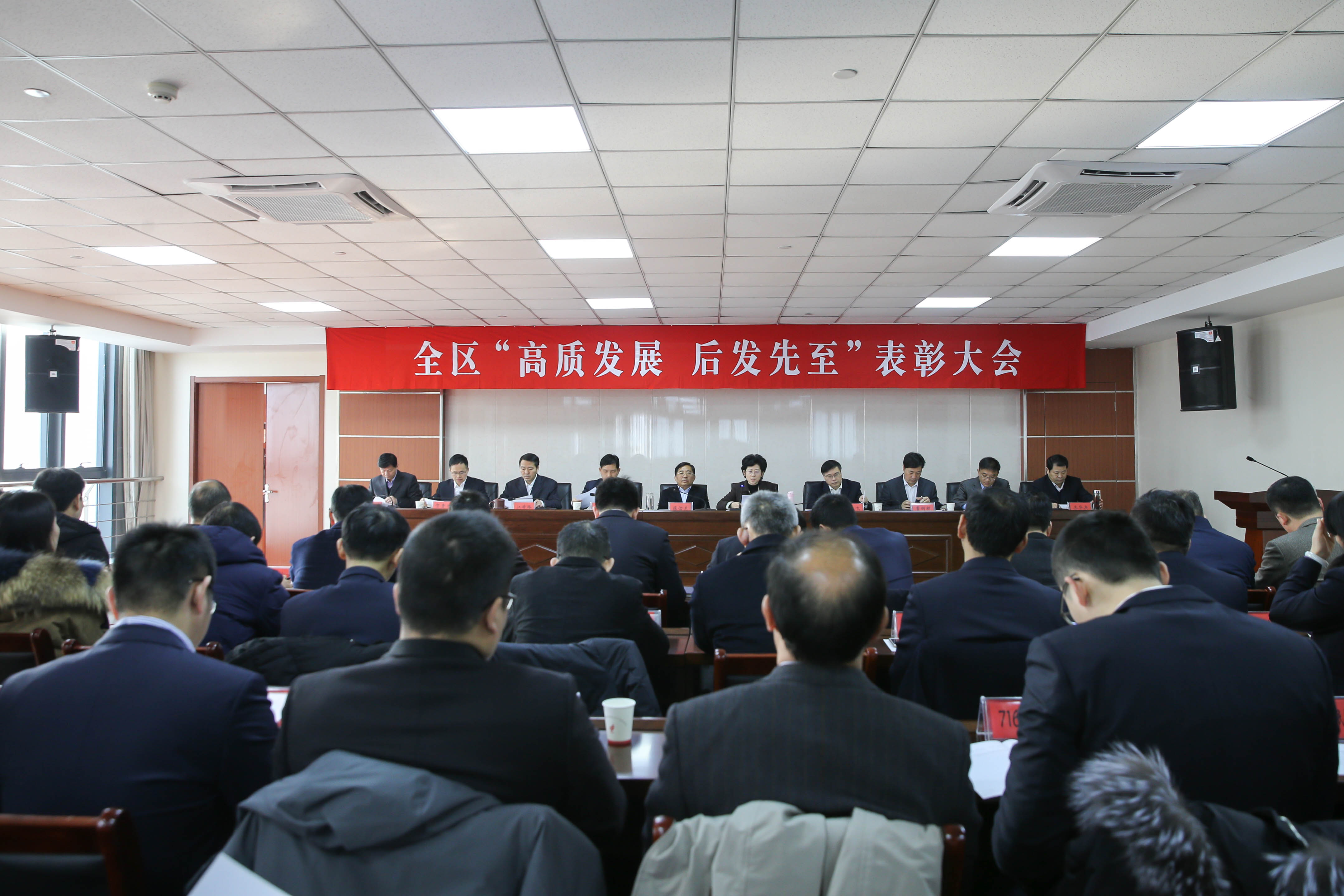 AA7X8385-2.jpg