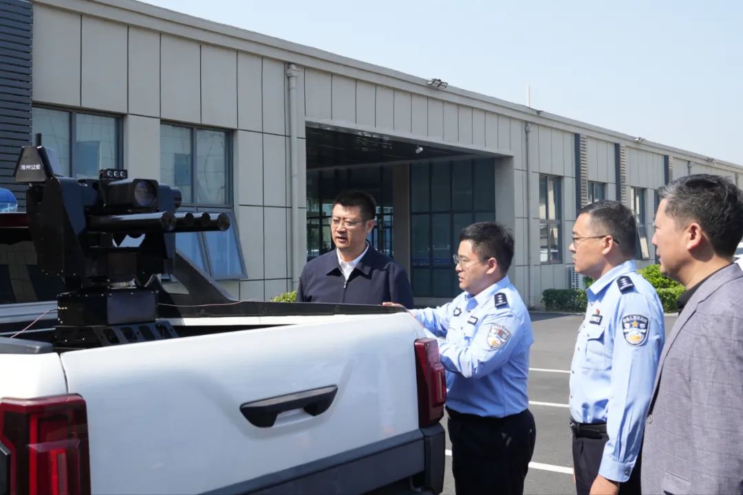 a5b196ed-81b1-4789-b027-891b5c6086fb.jpg